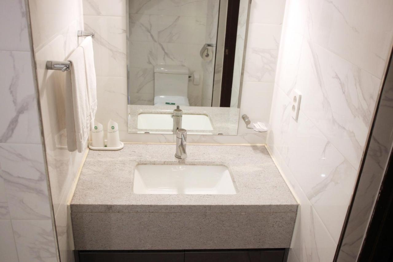 Ramada By Wyndham Suanbo Hotel Chungju Bagian luar foto