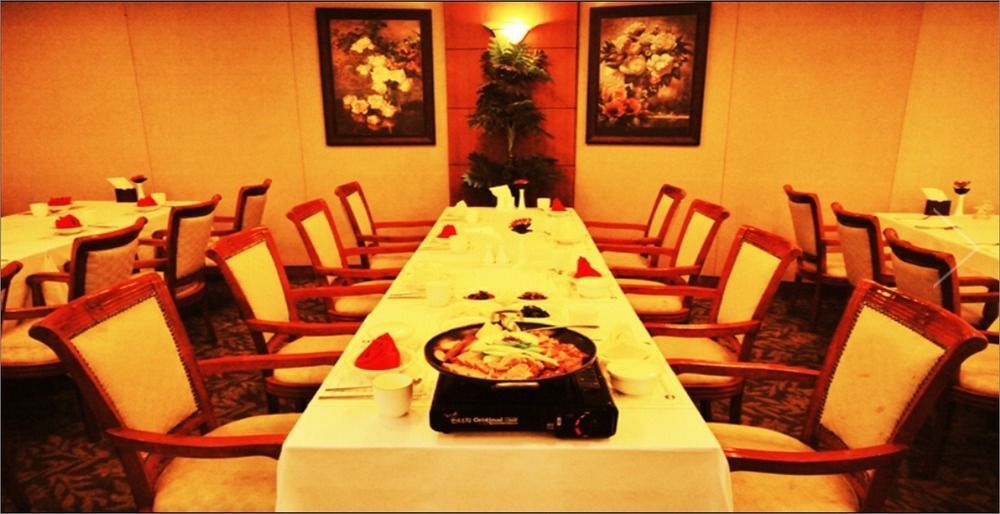 Ramada By Wyndham Suanbo Hotel Chungju Bagian luar foto