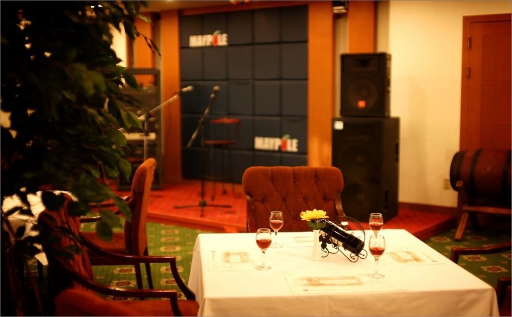 Ramada By Wyndham Suanbo Hotel Chungju Bagian luar foto